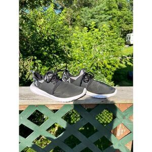 Nautica Kappil ￼Knit Sneakers Sz 8.5 Black/White/ Gray